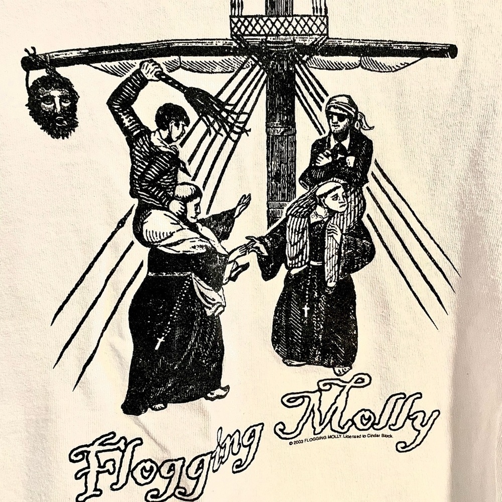 Vintage Flogging Molly Black & Off White Tour Tee 1990s Irish Punk Rock Band SM